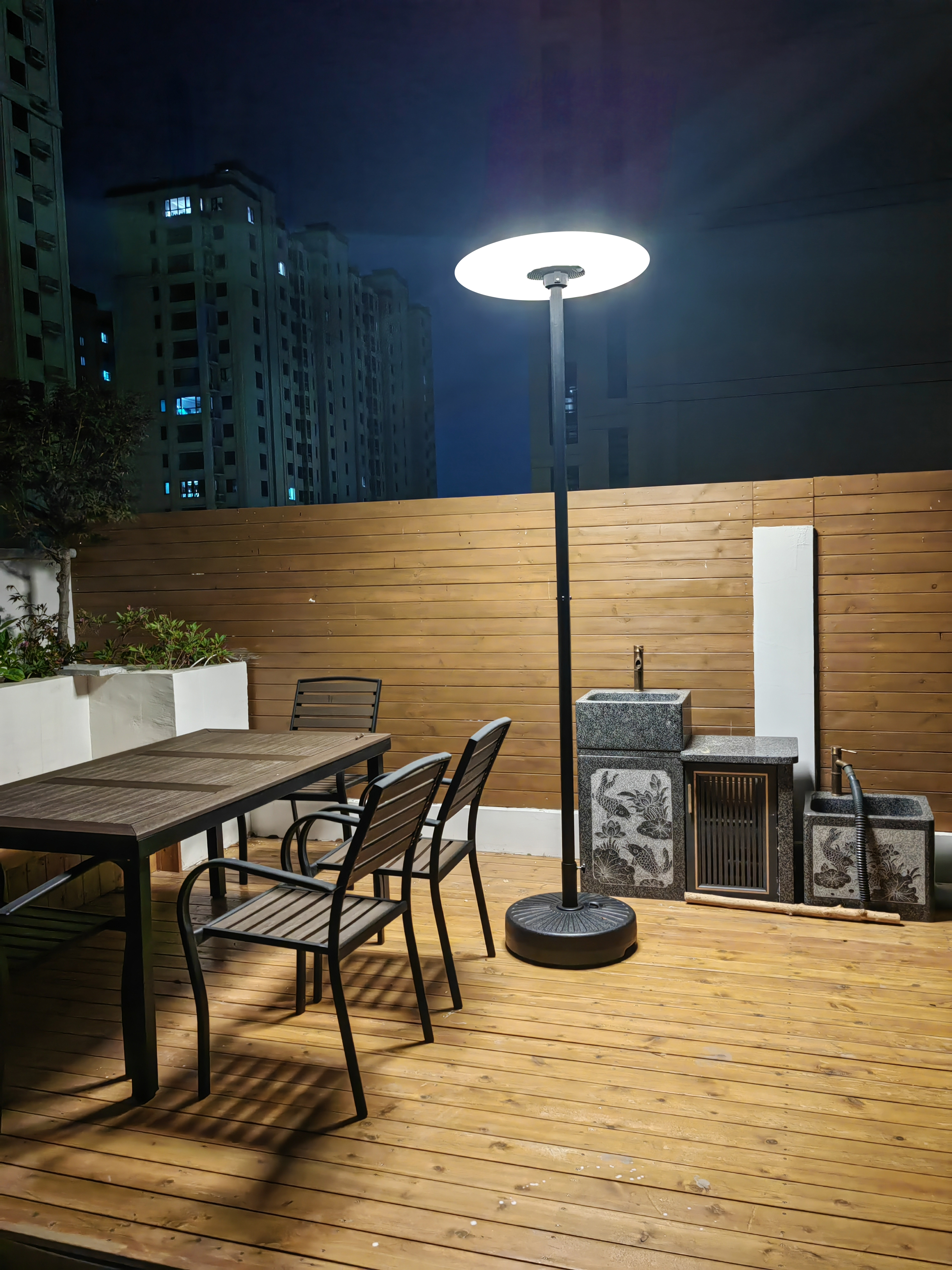 太陽能庭院燈-霸王星(圖4) 太陽能庭院燈-霸王星(圖4)